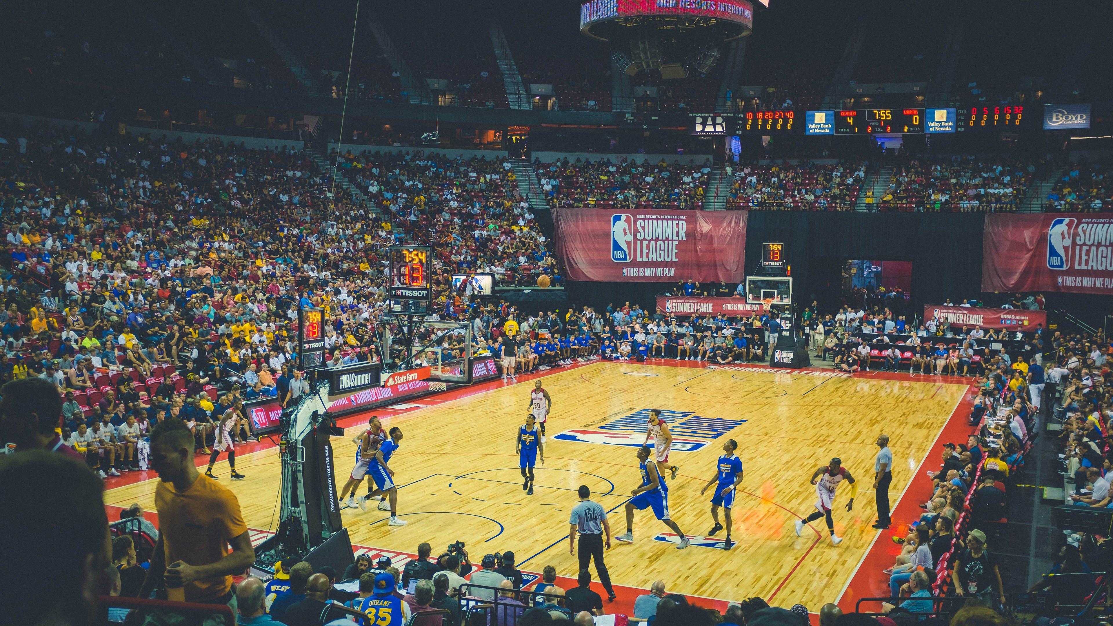 火力不足开局!热火首节20分独行侠19分,防守大战定基调